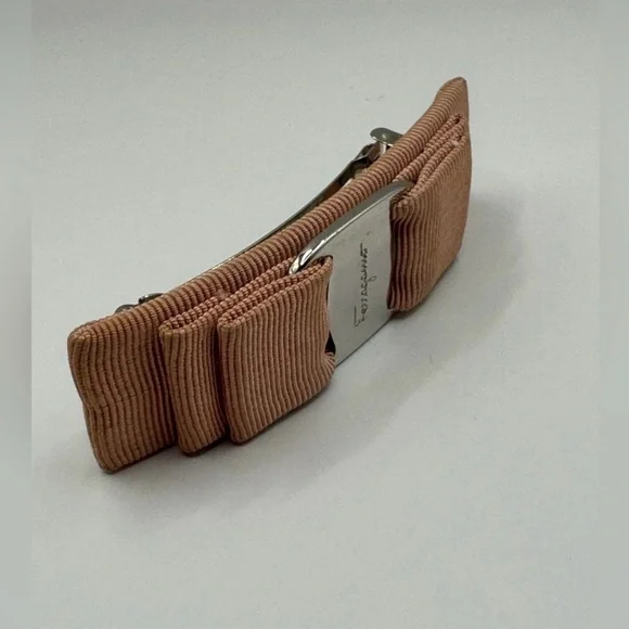 Ferragamo Pink Bow Hair Clip - Picture 3 of 7